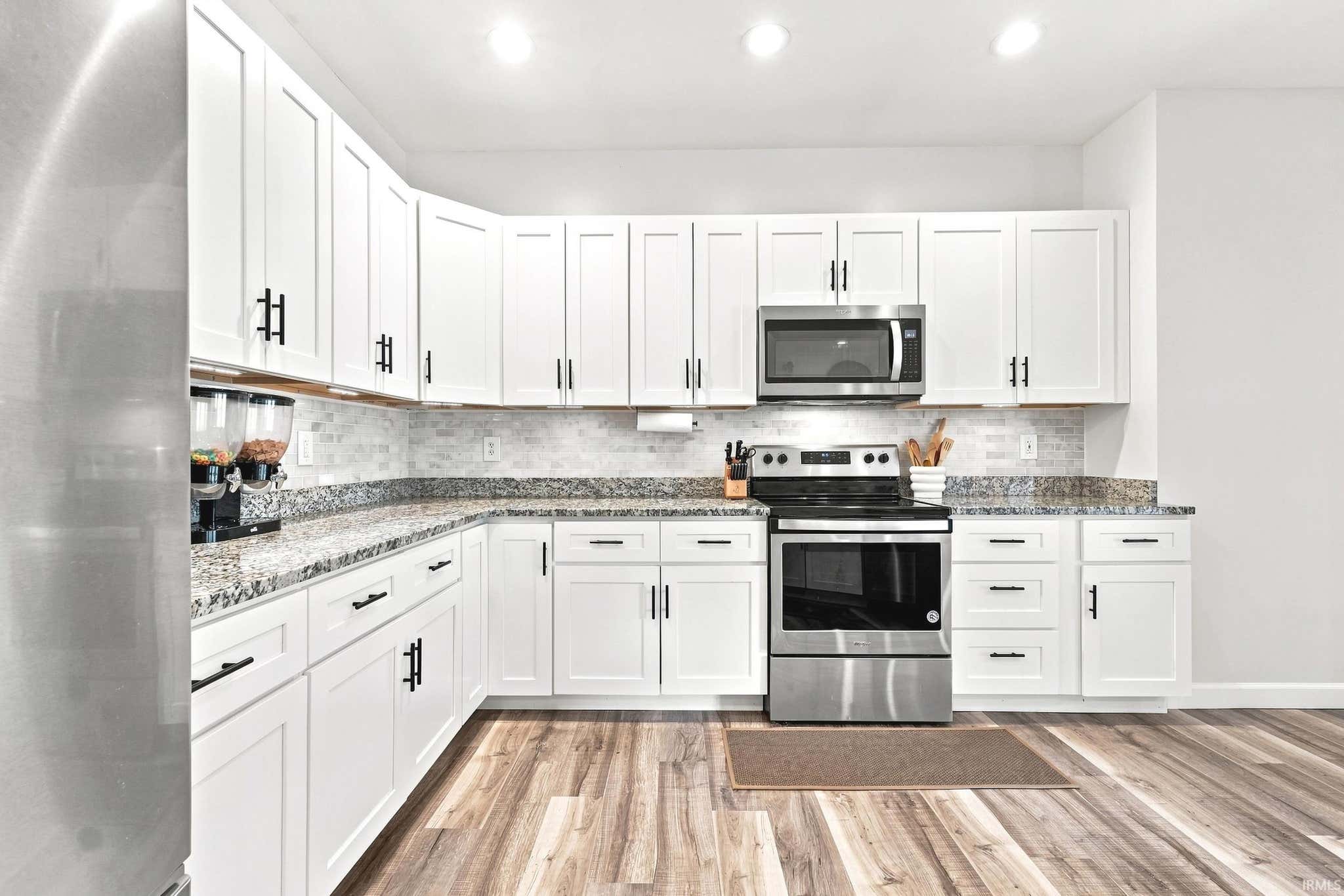 Image of 1338 N Santorini Drive