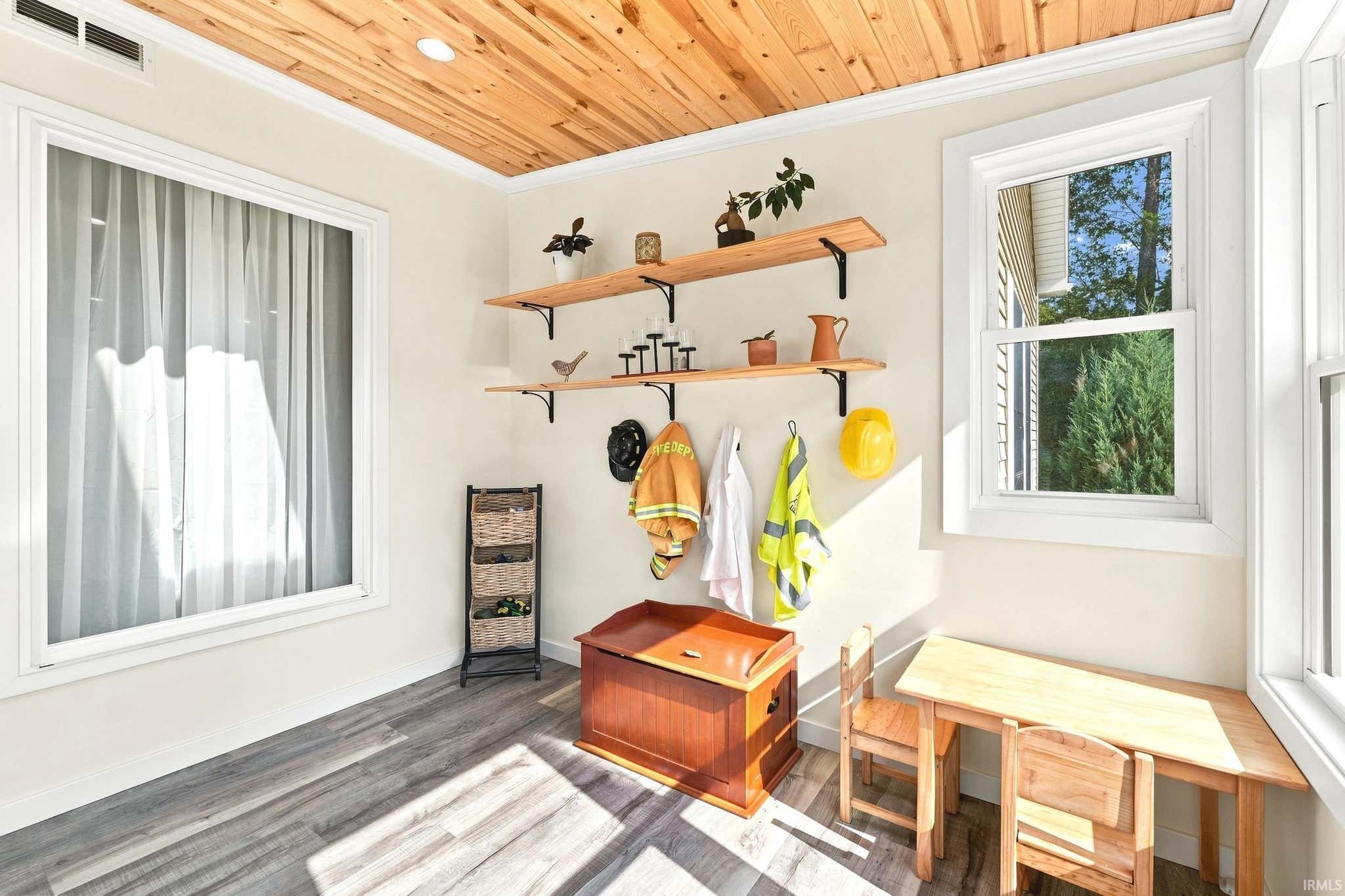 Image of 1338 N Santorini Drive