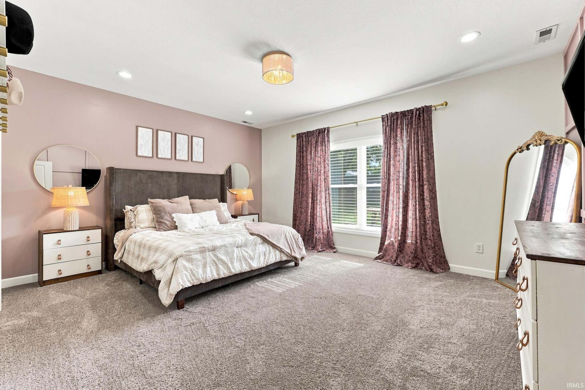 Image of 1338 N Santorini Drive
