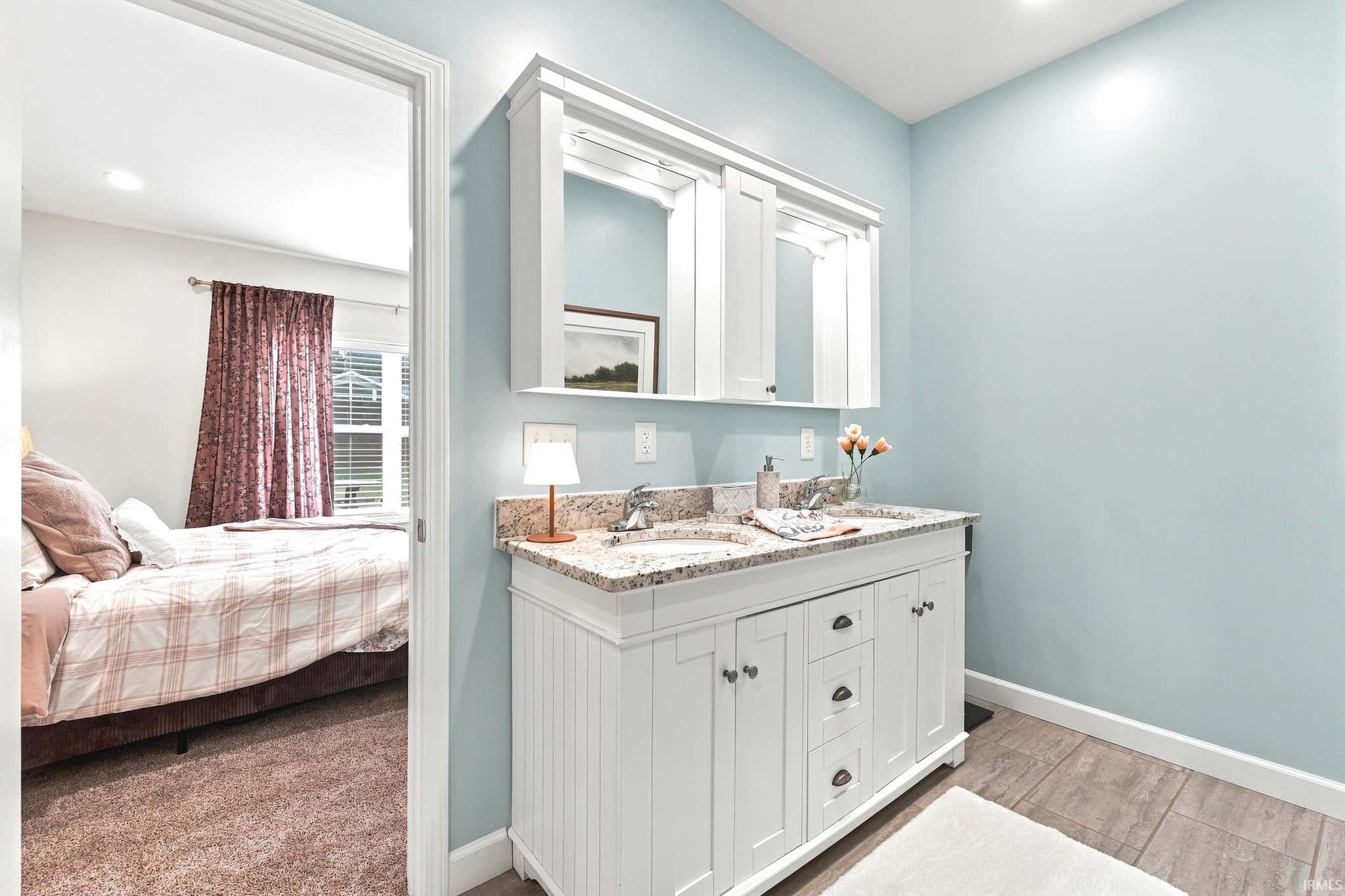 Image of 1338 N Santorini Drive