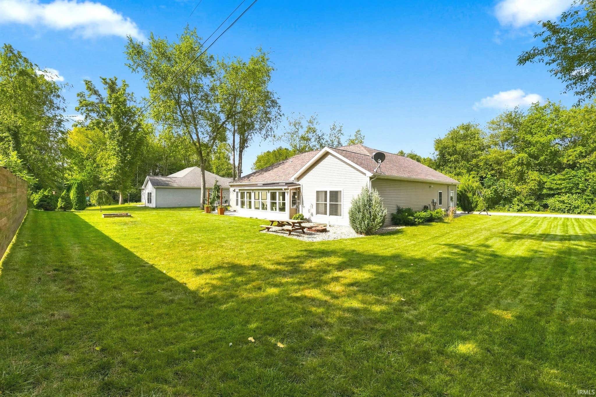 Image of 1338 N Santorini Drive
