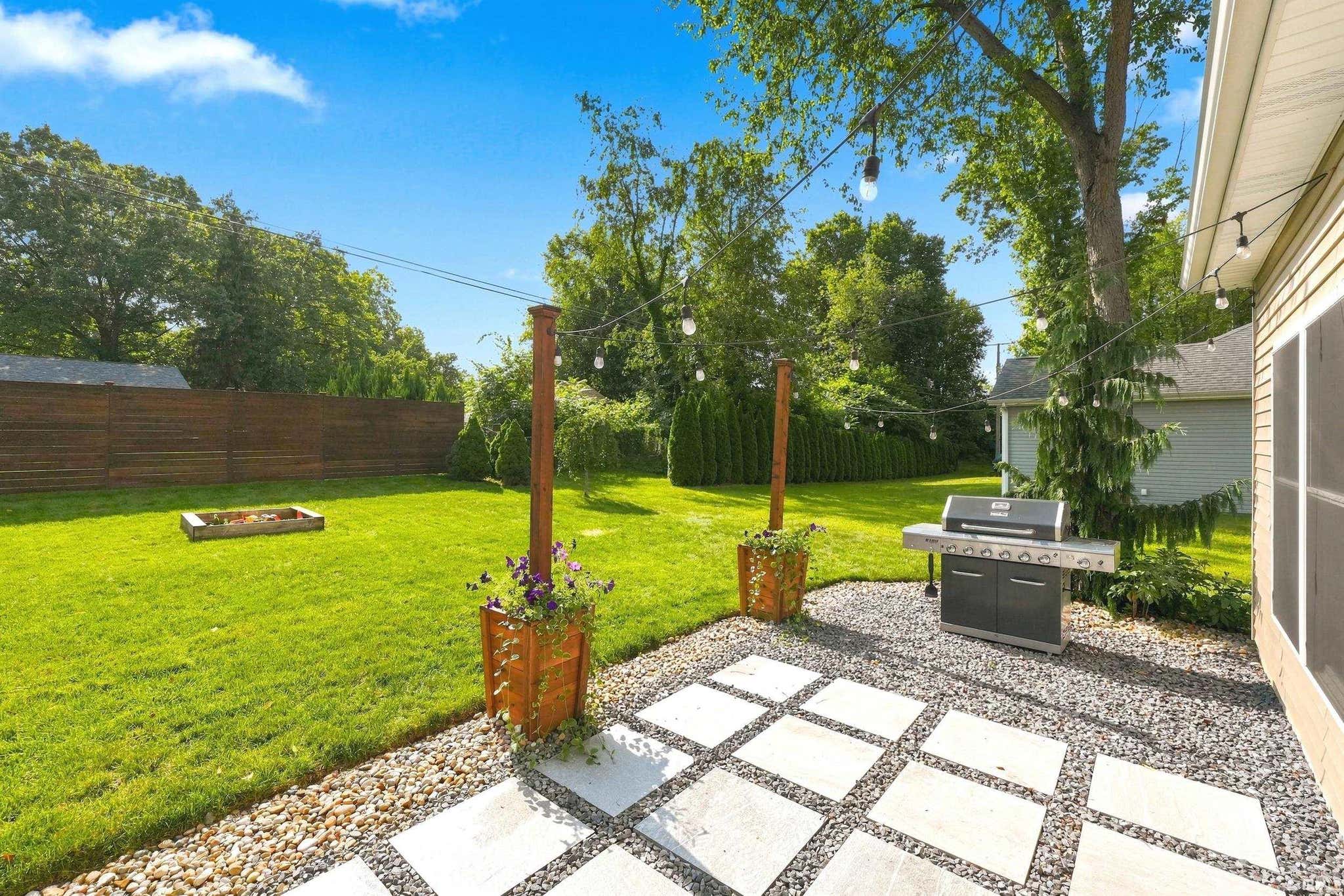 Image of 1338 N Santorini Drive