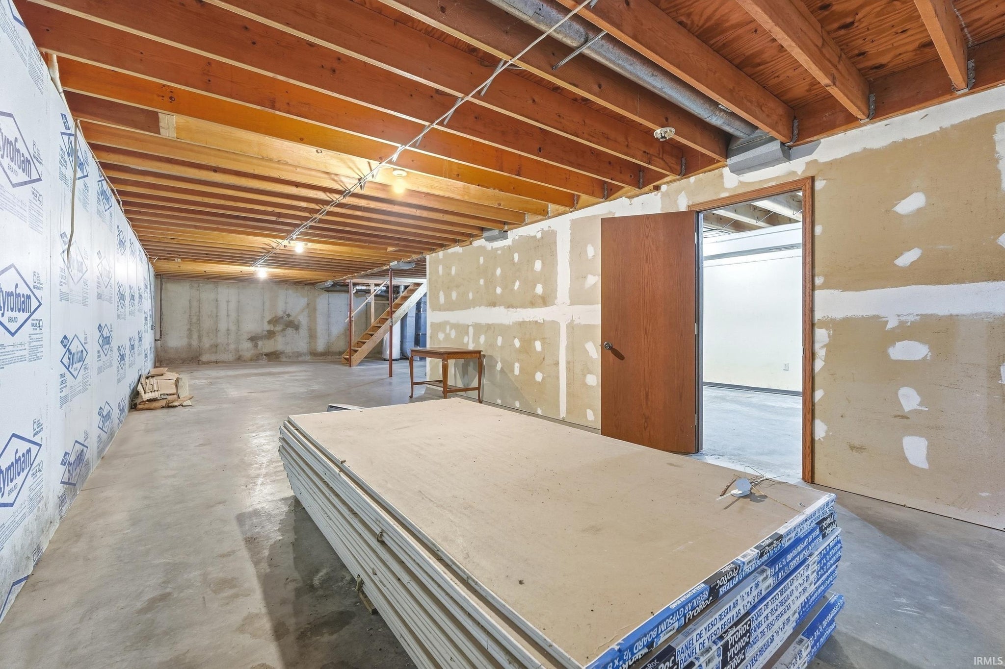 Image of 2906 S Woodland Trail