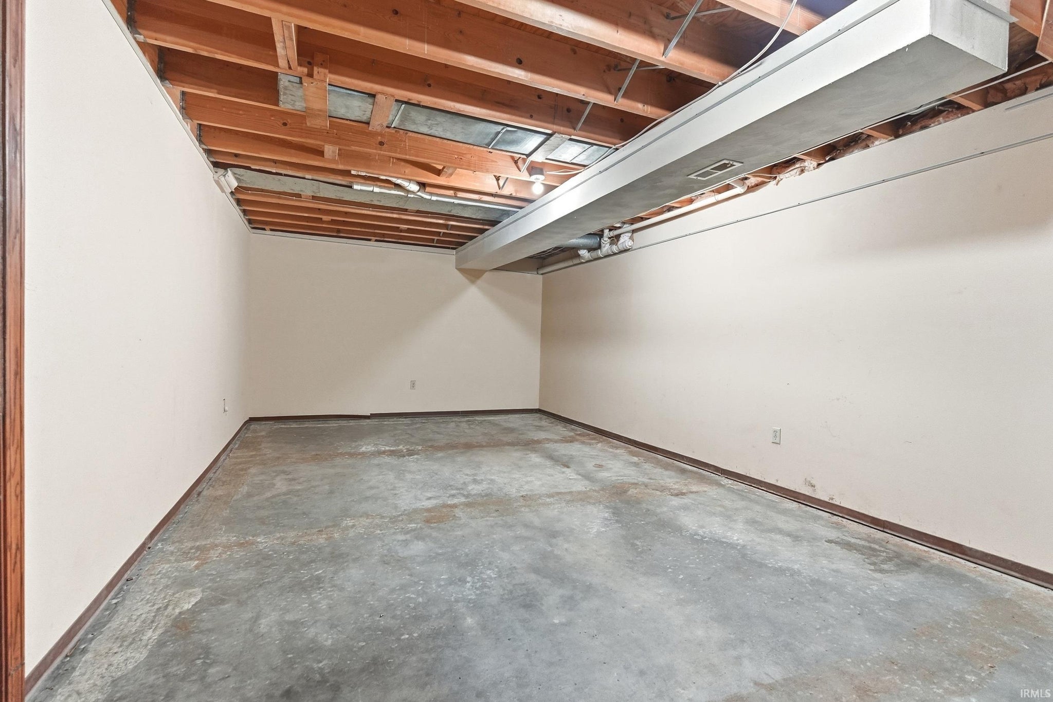 Image of 2906 S Woodland Trail